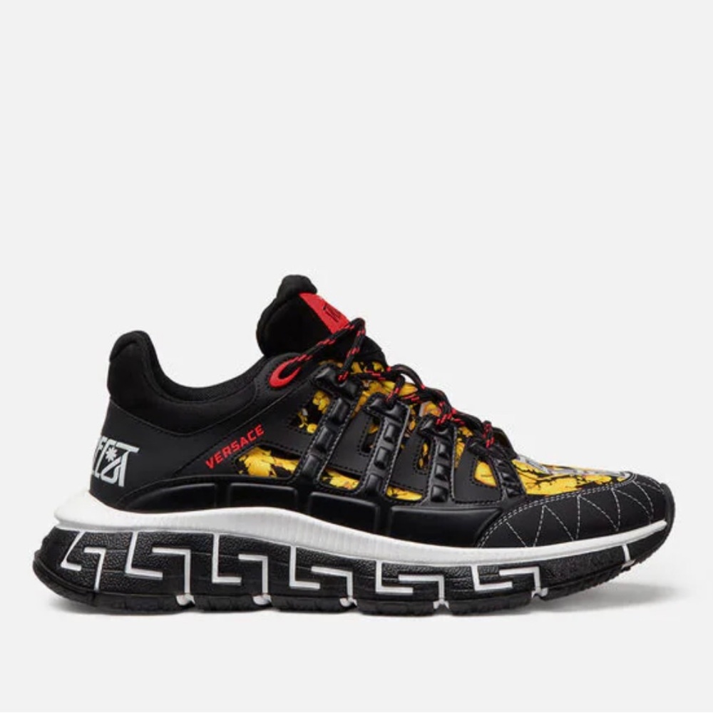 Brand new!! VERSACE TRIGRECA BAROCCO print black